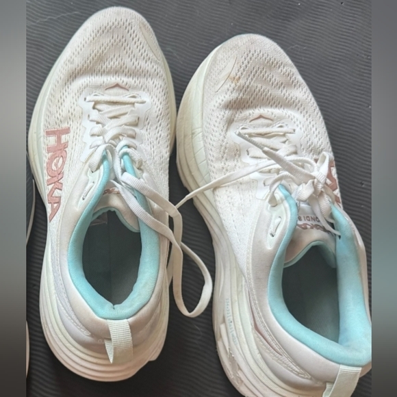 White Hoka Bondi 8 Size 9.5D (Wide) - Picture 7 of 7